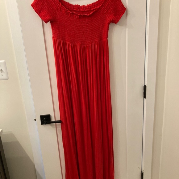 Isabel Maternity by Ingrid & Isabel red shirt Sleeve Maxi Sundress - Picture 4 of 6